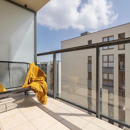 Przytulny Apartament Na Wroclawskiej Z Parkingiem W Krakowie By Noclegi Renters Exteriér fotografie
